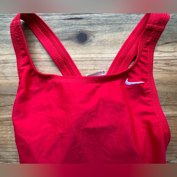 Nike Red One-Piece Swimsuit Women’s Size 4 Athletic Swimwear - Picture 5 of 6